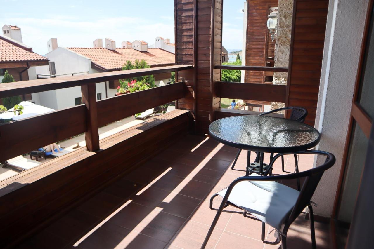 White Coast Beach Apartments Kavarna Buitenkant foto