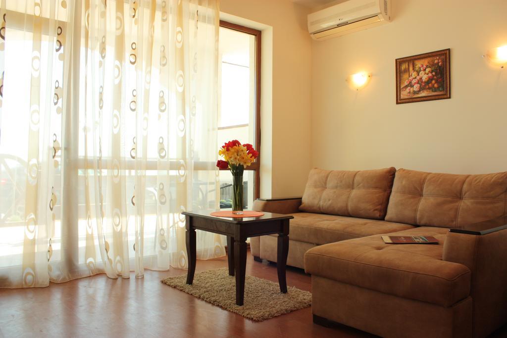 White Coast Beach Apartments Kavarna Buitenkant foto