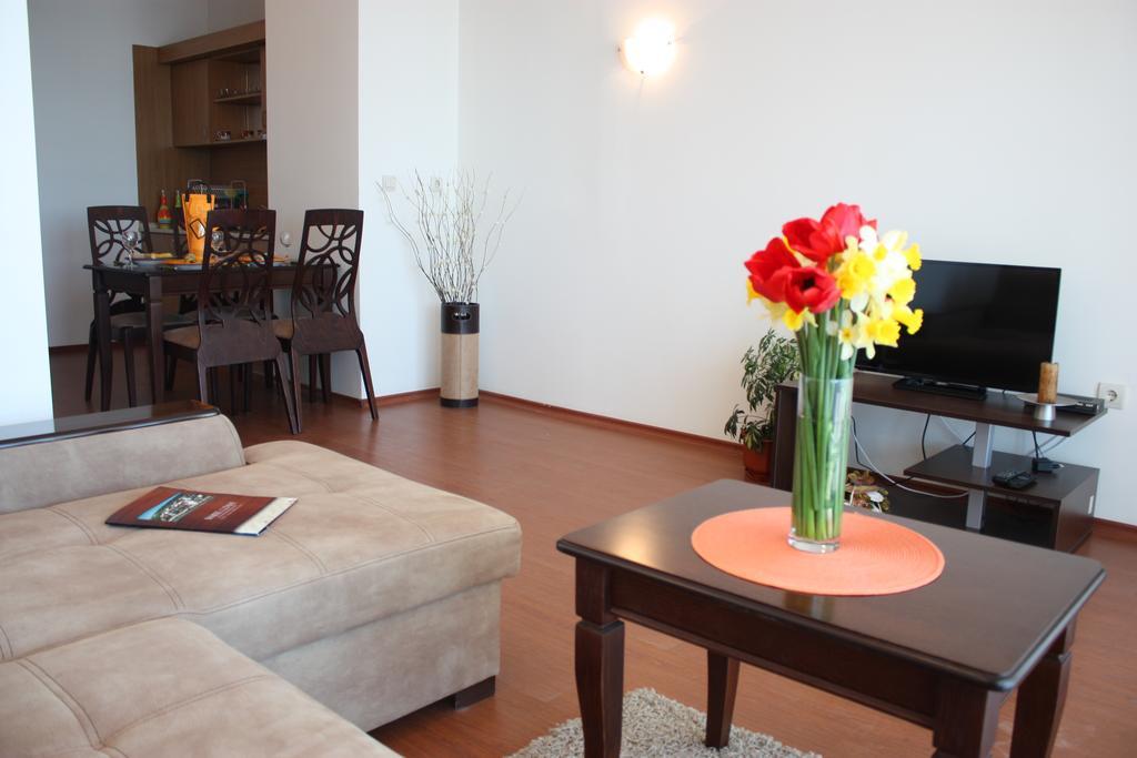 White Coast Beach Apartments Kavarna Buitenkant foto
