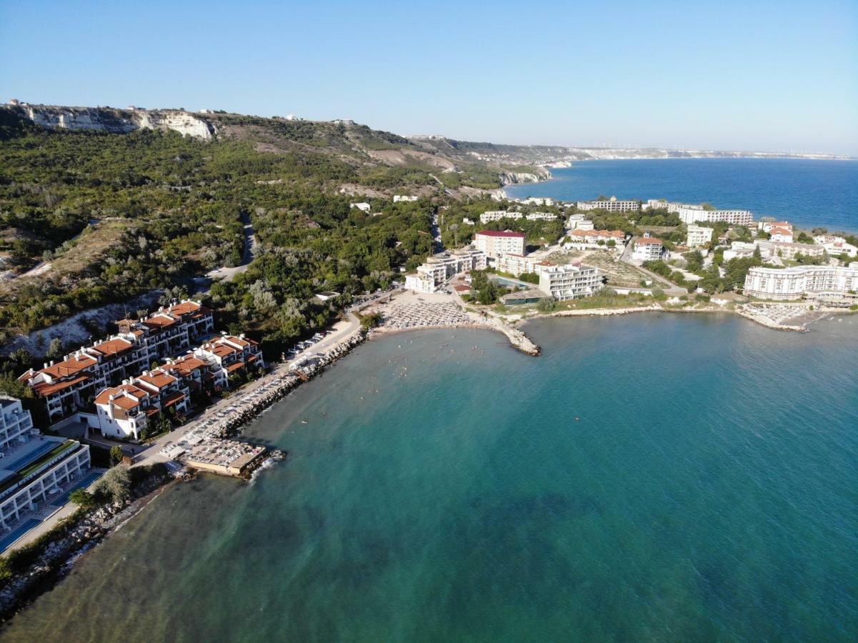 White Coast Beach Apartments Kavarna Buitenkant foto