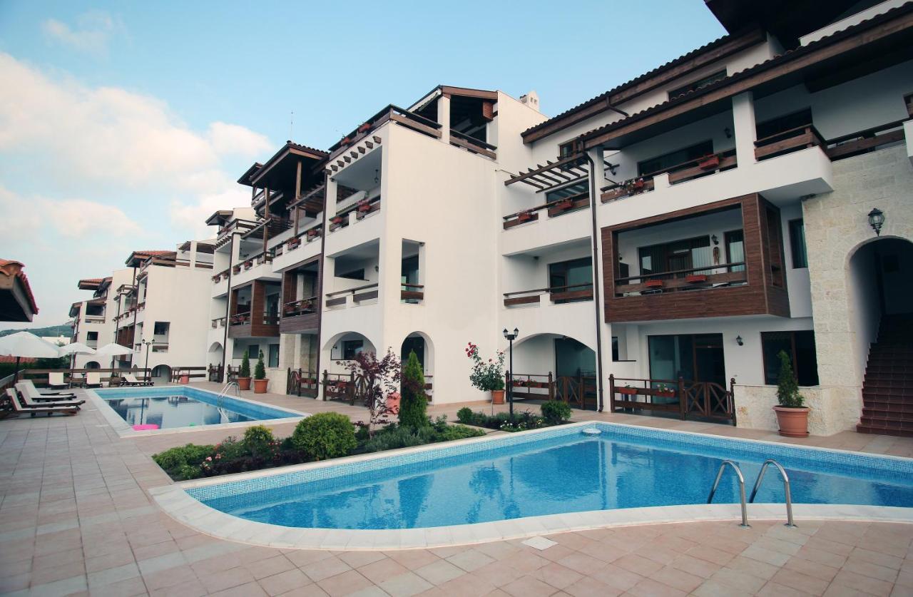 White Coast Beach Apartments Kavarna Buitenkant foto